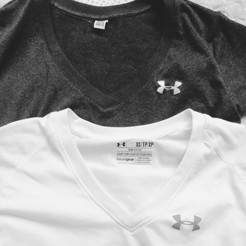 Under Armor Vneck T-shirts